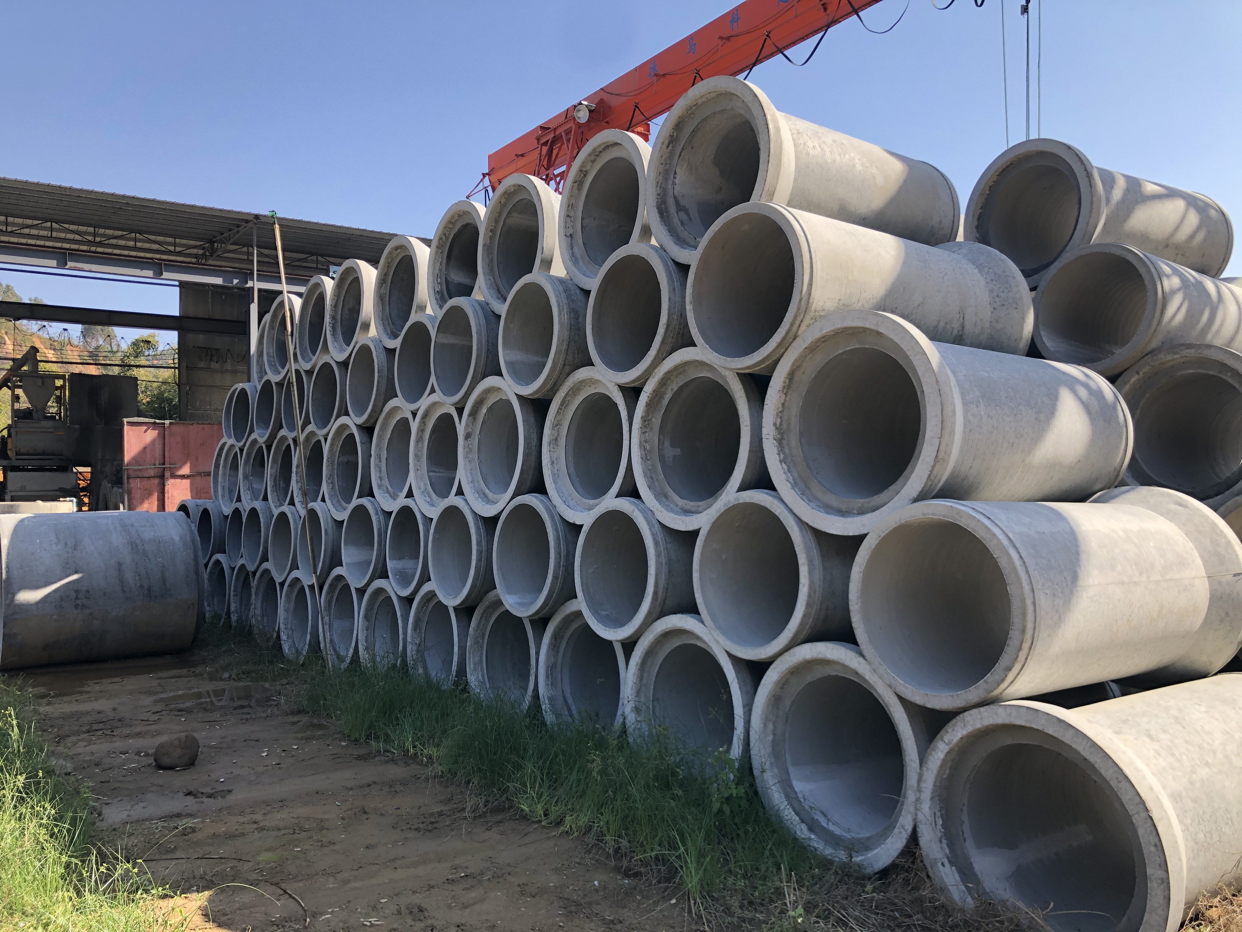 源頭廠家DN800鋼筋混凝土砼排水管水泥涵管二級(jí)承插管離心大頭管