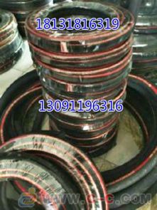 油品專業(yè)防靜電輸油膠管 耐溶脹、耐老化與防靜電性能解析及其在輸氣管道工程施工服務(wù)中的關(guān)鍵應(yīng)用